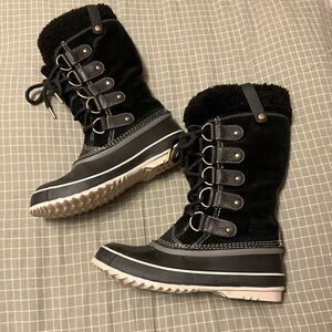 Women's Black Winter Boots